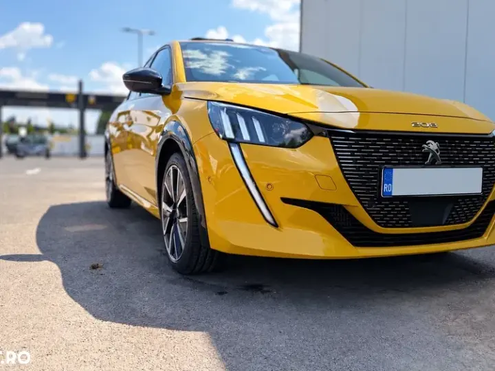 Peugeot 208 II 1.2 L PureTech STT EAT8 GT Line