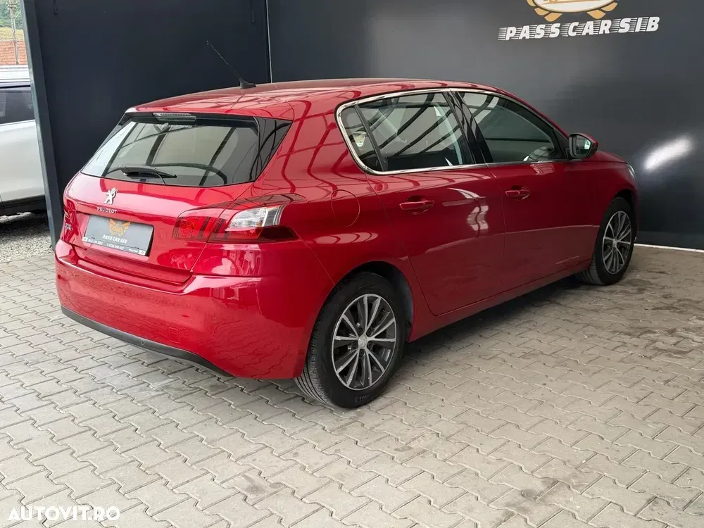Peugeot 308 II 125 THP Allure — imagine 3