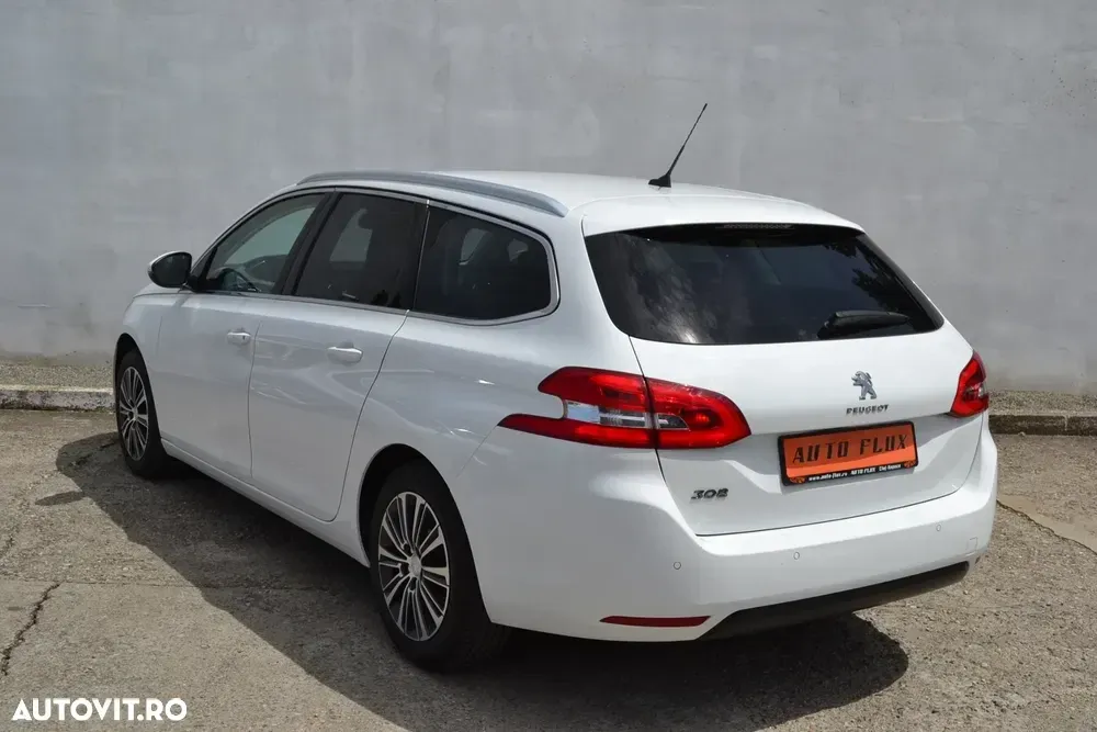Peugeot 308 II 1.5 BlueHDi FAP STT EAT8 Allure — imagine 4