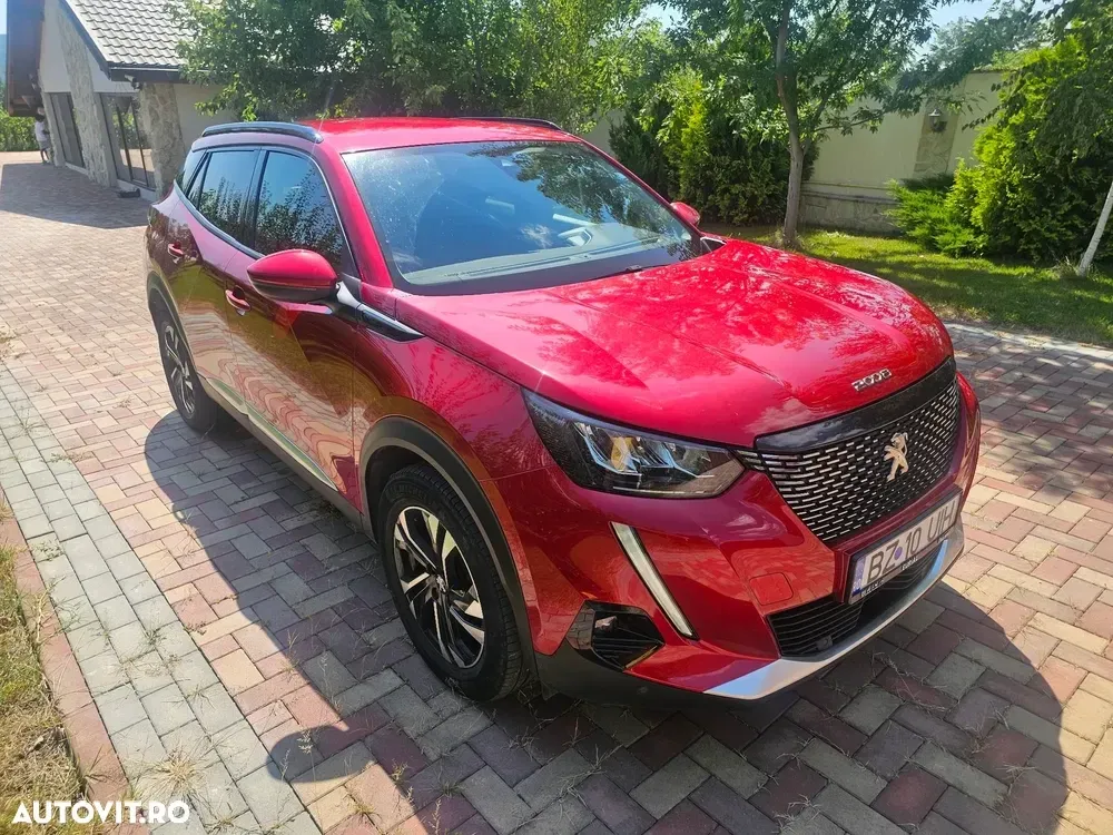 Peugeot 2008 II 1.2 PureTech Turbo S&S Allure — imagine 4