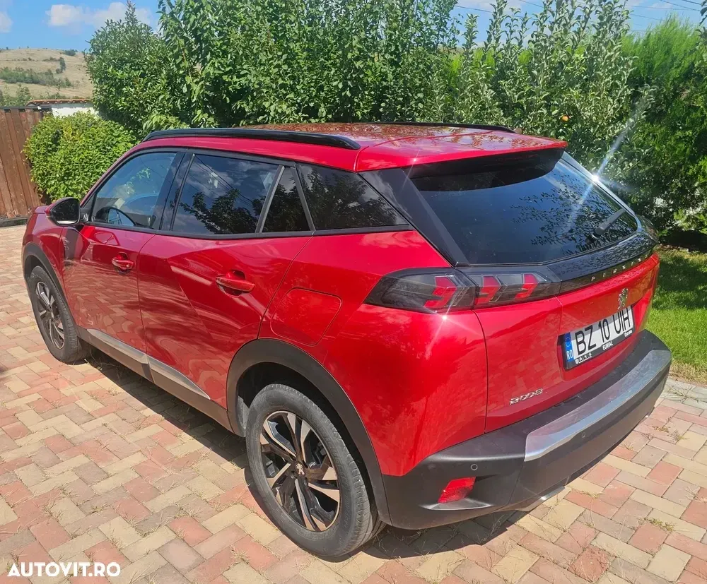 Peugeot 2008 II 1.2 PureTech Turbo S&S Allure — imagine 3