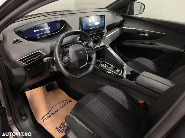 Peugeot 3008 II PHEV 180 EAT8 Active Pack