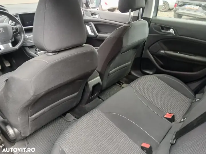 Peugeot 308 1.2 L PureTech Turbo S&S Active