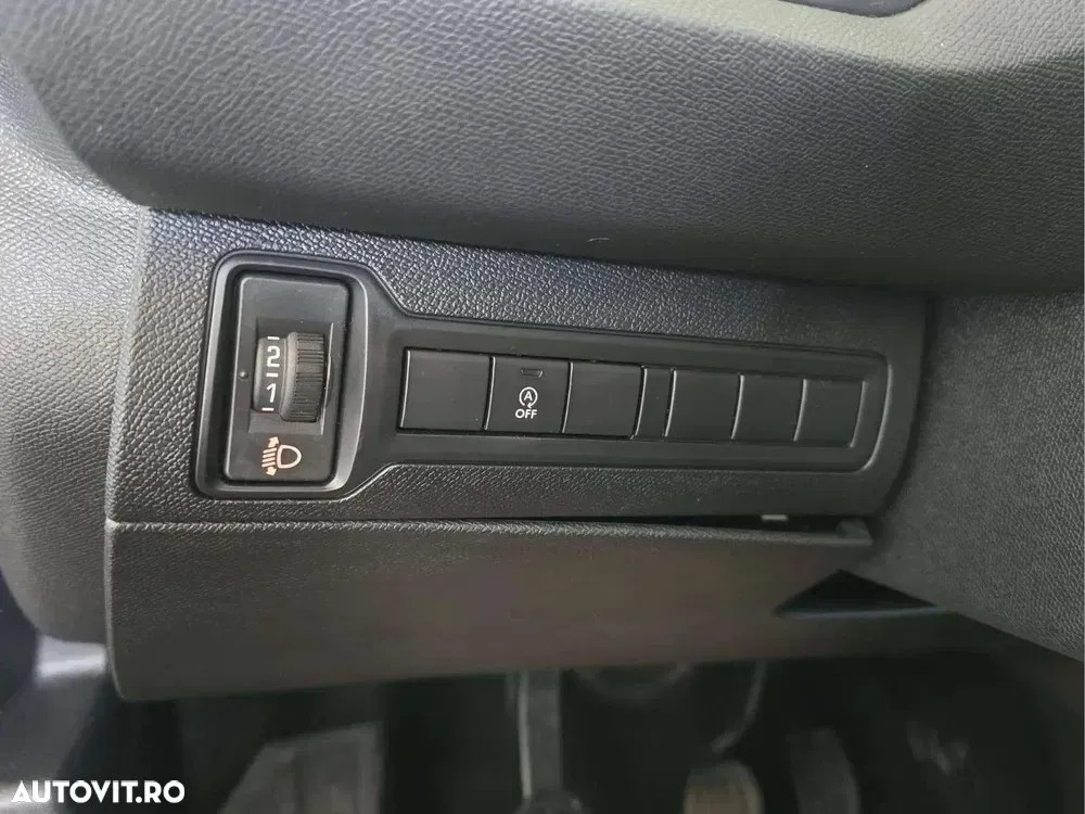 Peugeot 308 1.2 L PureTech Turbo S&S Active — imagine 5