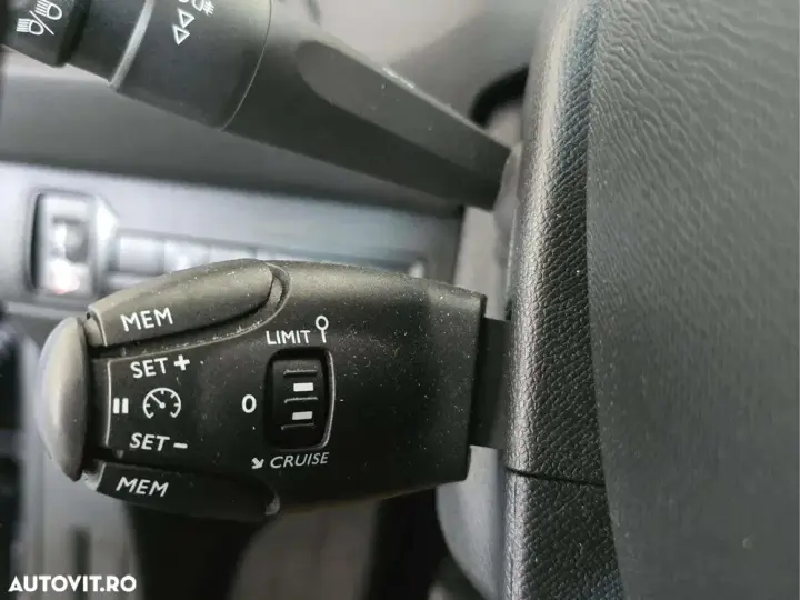 Peugeot 308 1.2 L PureTech Turbo S&S Active