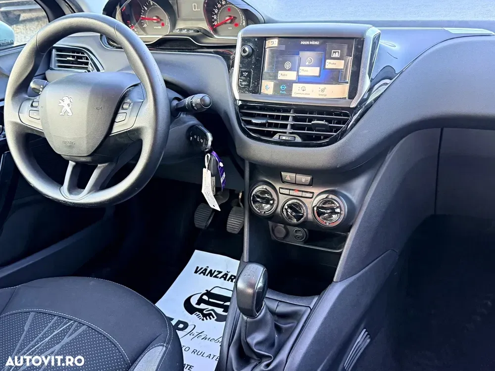 Peugeot 208 PureTech 110 Stop & Start Active — imagine 5