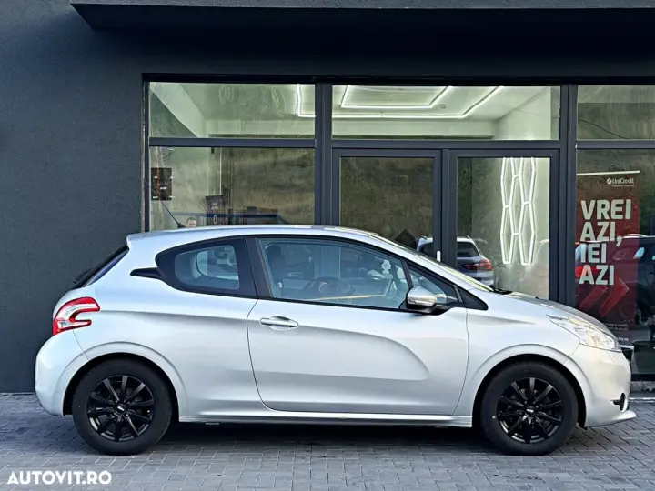 Peugeot 208 PureTech 110 Stop & Start Active