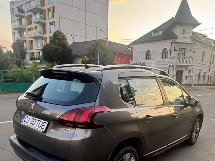 Peugeot 2008 I 1.2 L PureTech Active