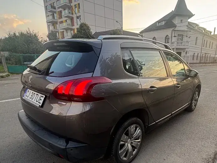 Peugeot 2008 I 1.2 L PureTech Active