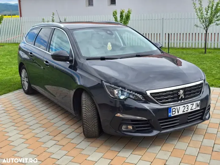 Peugeot 308 II BlueHDi 130 Stop & Start Allure Business-Paket