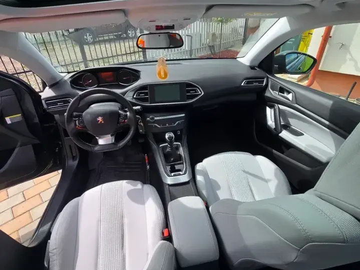 Peugeot 308 II BlueHDi 130 Stop & Start Allure Business-Paket