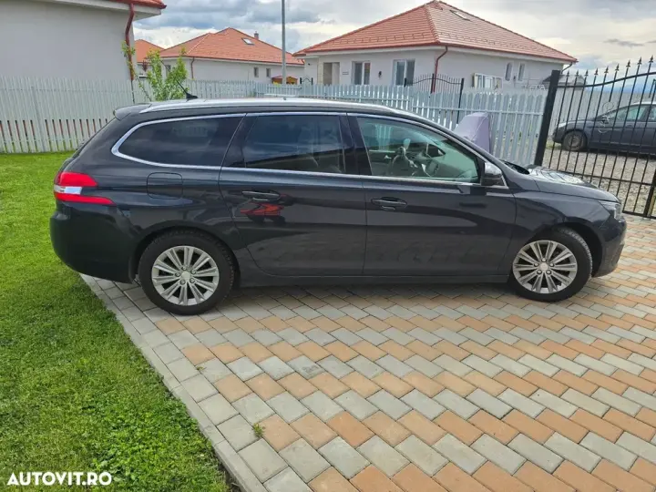 Peugeot 308 II BlueHDi 130 Stop & Start Allure Business-Paket