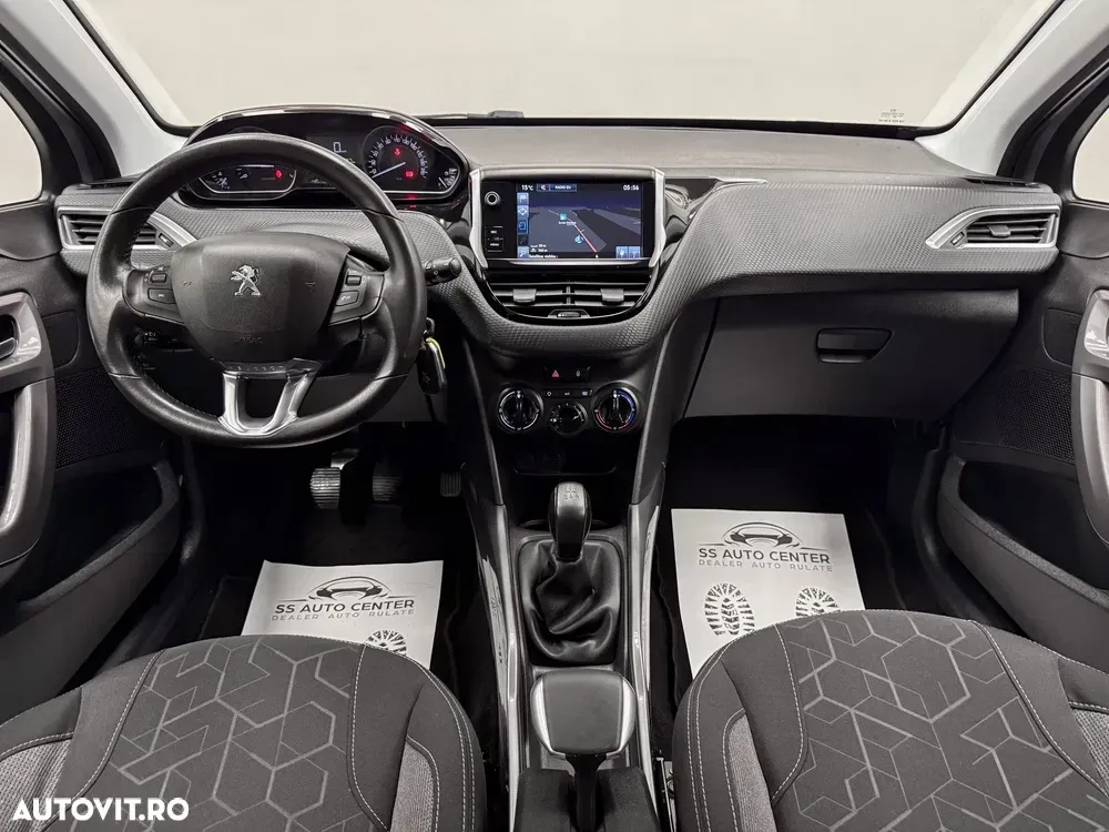Peugeot 2008 I 1.2 L PureTech Active — imagine 5