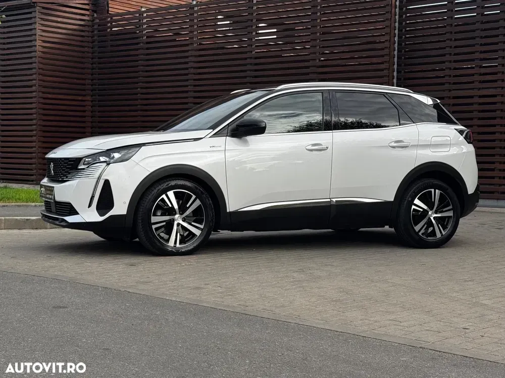 Peugeot 3008 II PHEV 225 EAT8 GT — imagine 4