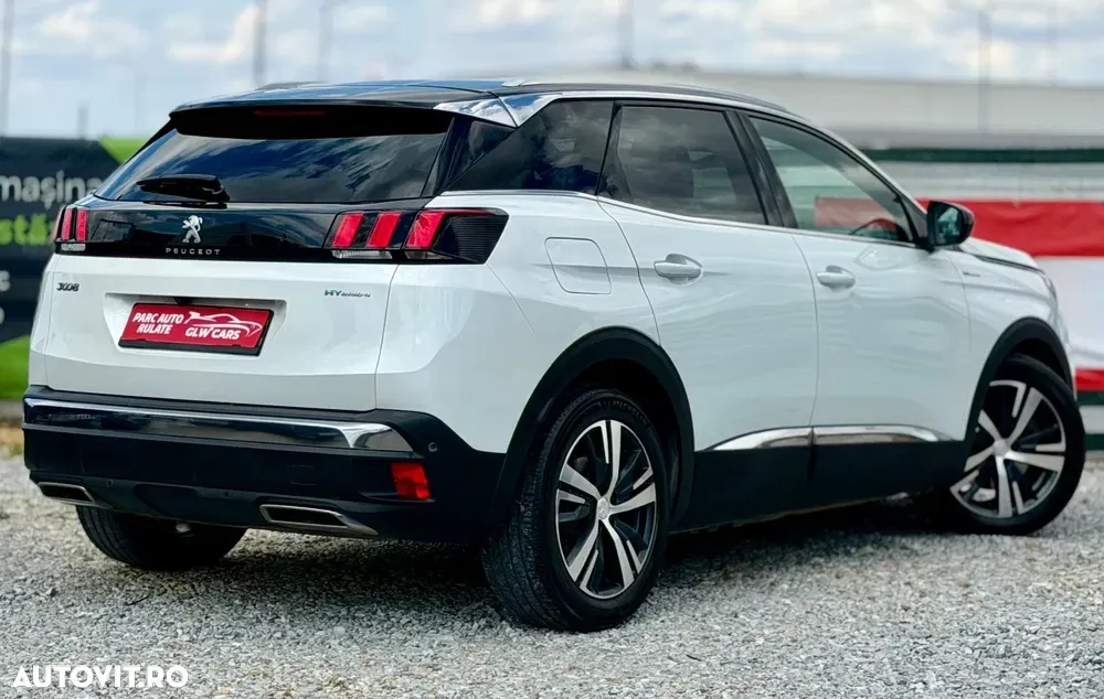 Peugeot 3008 II PHEV EAT8 4X4 GT Pack — imagine 3
