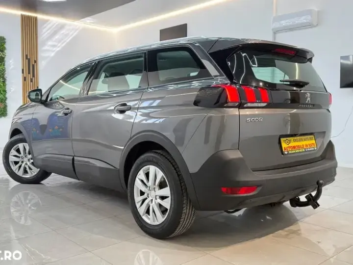 Peugeot 5008 II