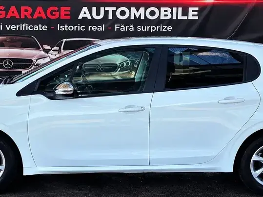 Peugeot 208 82 VTI Allure