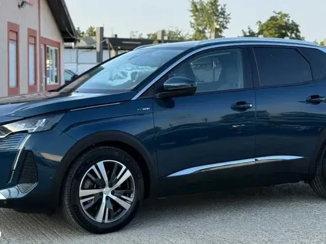 Peugeot 3008 II