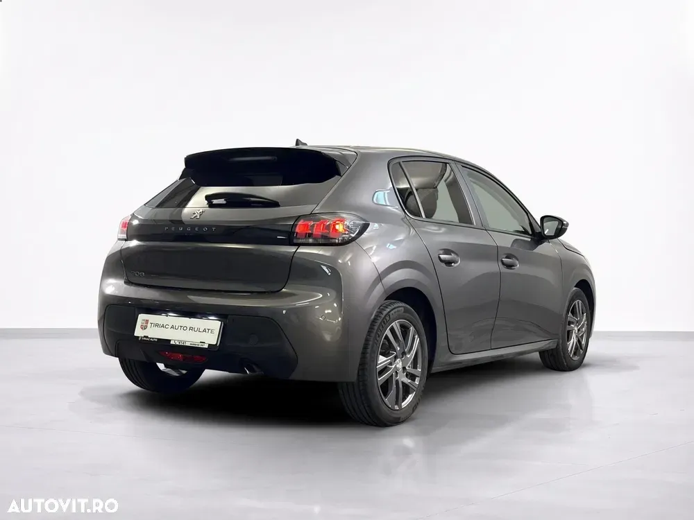 Peugeot 208 — imagine 5