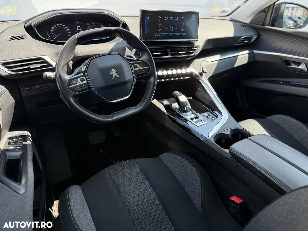 Peugeot 3008 1.5 BlueHDI 130 EAT8 Active Pack — imagine 4