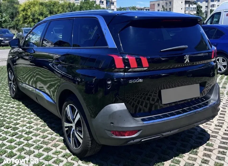 Peugeot 5008 II 1.2L PureTech EAT8 S&S Allure Pack — imagine 5