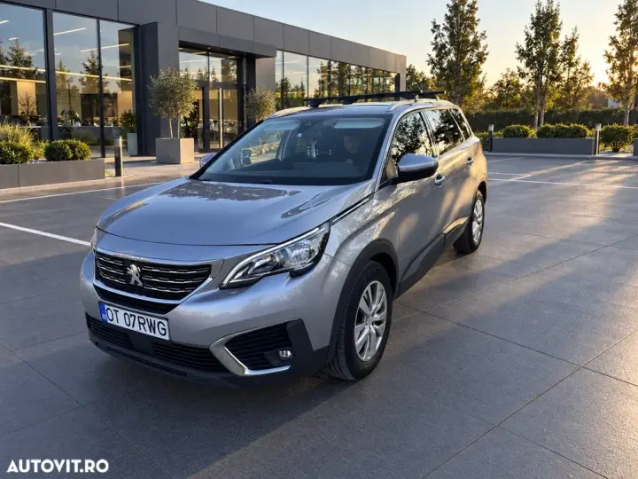 Peugeot 5008 II PureTech 130 EAT8 Stop & Start Active Business-Paket