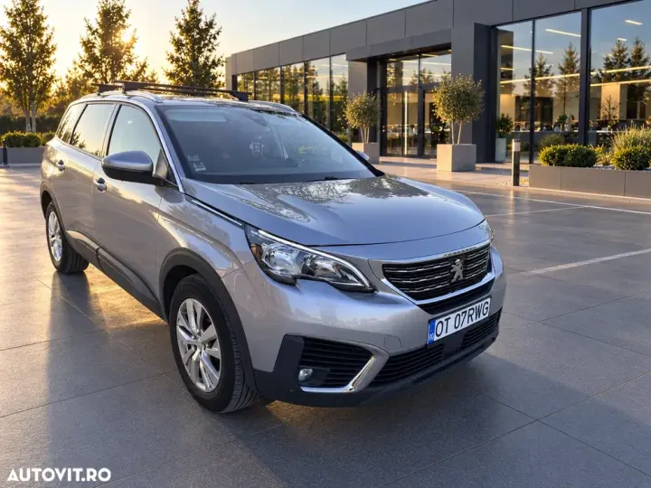 Peugeot 5008 II PureTech 130 EAT8 Stop & Start Active Business-Paket