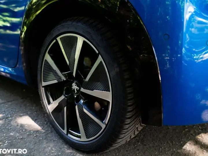 Peugeot 208 II e-208 GT-Line
