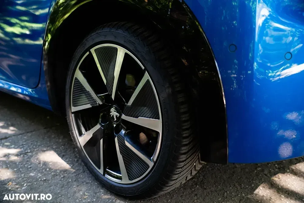 Peugeot 208 II e-208 GT-Line — imagine 5