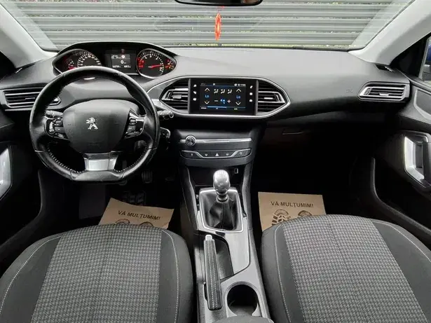 Peugeot 308 II BlueHDi 130 Stop & Start Active Business-Paket