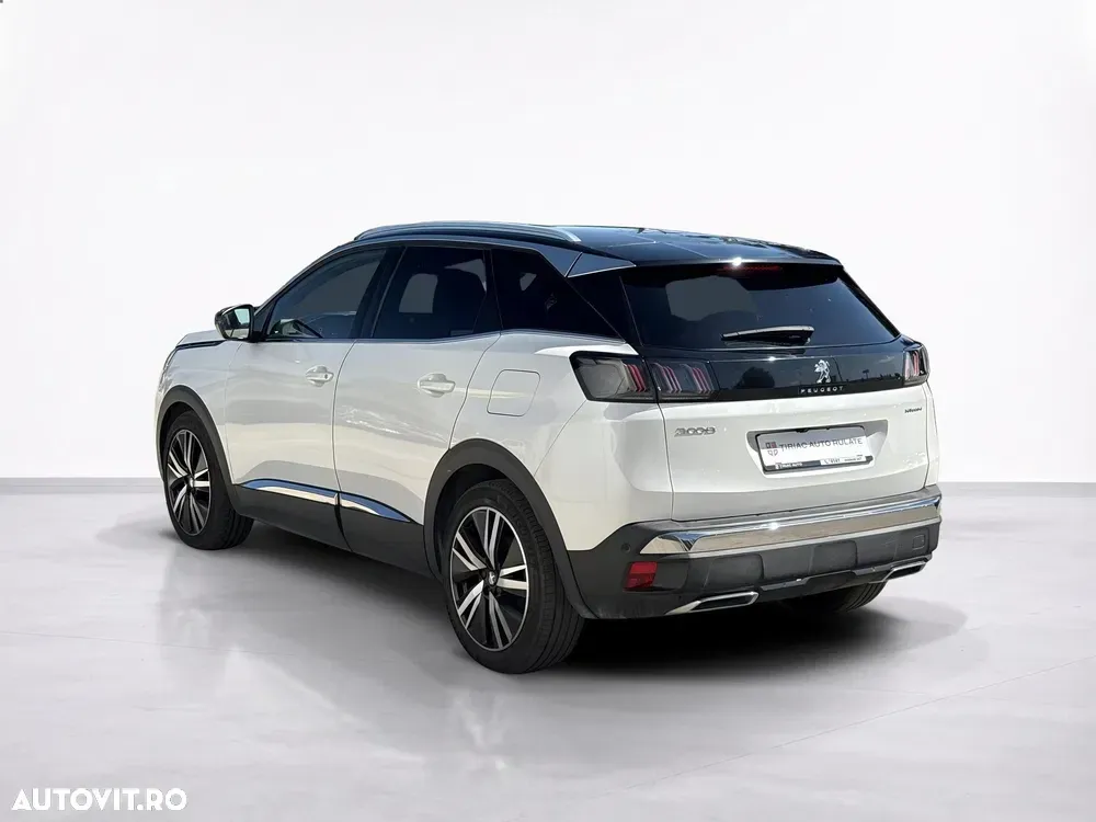 Peugeot 3008 PHEV EAT8 4X4 GT Pack — imagine 3