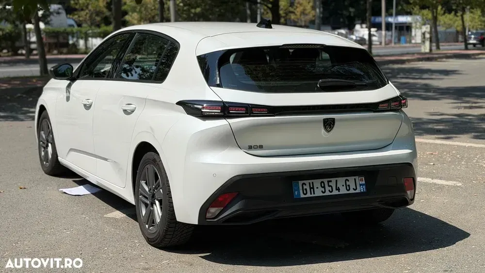 Peugeot 308 III 1.2L PureTech S&S EAT8 Active — imagine 5
