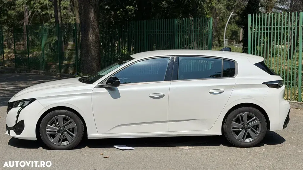 Peugeot 308 III 1.2L PureTech S&S EAT8 Active — imagine 6