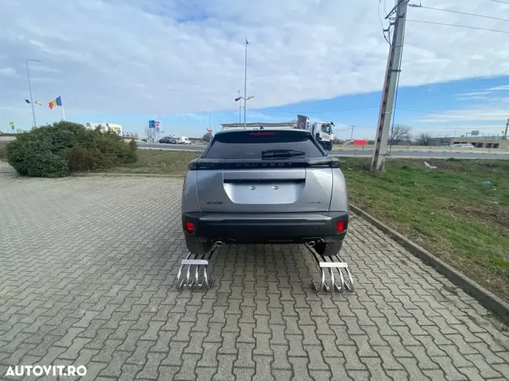 Peugeot 2008 1.2L e-DCS6 MHEV Allure