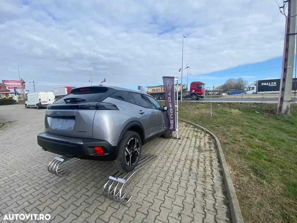 Peugeot 2008 1.2L e-DCS6 MHEV Allure — imagine 5