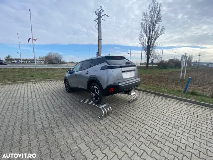 Peugeot 2008 1.2L e-DCS6 MHEV Allure