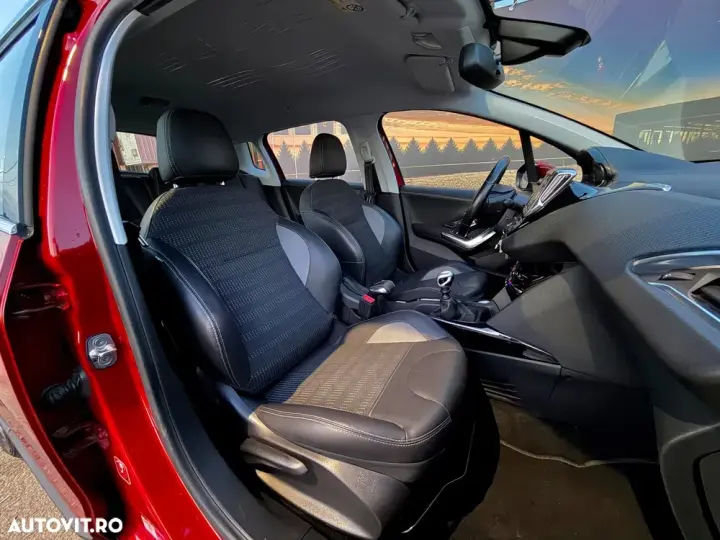 Peugeot 2008 I PureTech 130 Stop&Start Allure