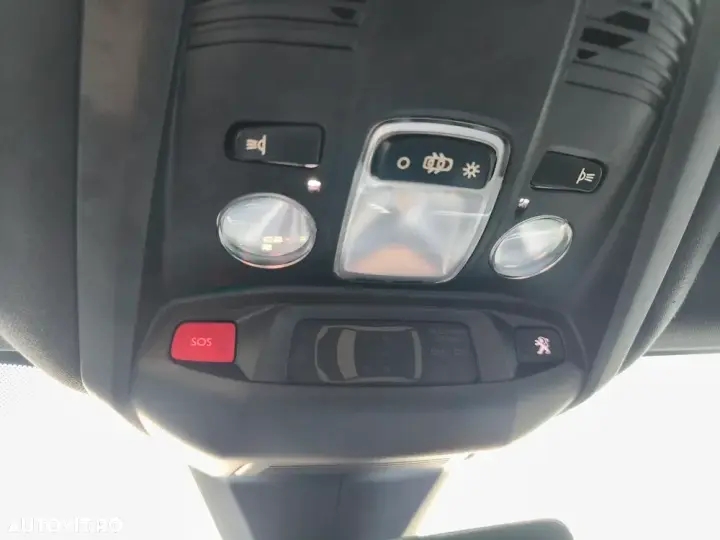 Peugeot 3008 II PHEV 300 EAT8 4X4 GT