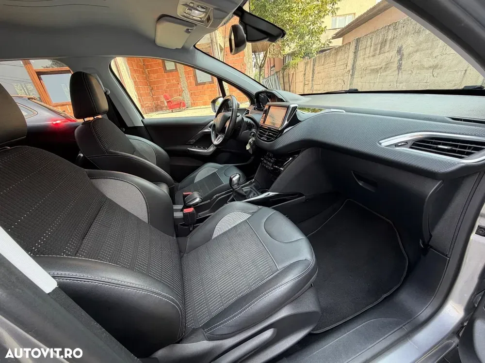 Peugeot 2008 I PureTech 110 Stop&Start GT-Line Edition — imagine 5