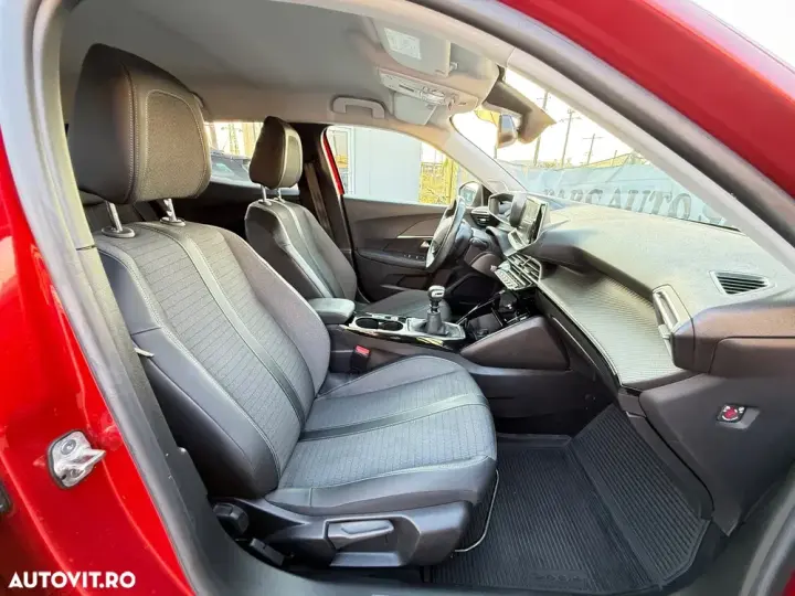 Peugeot 2008 II 1.2 L PureTech STT Allure