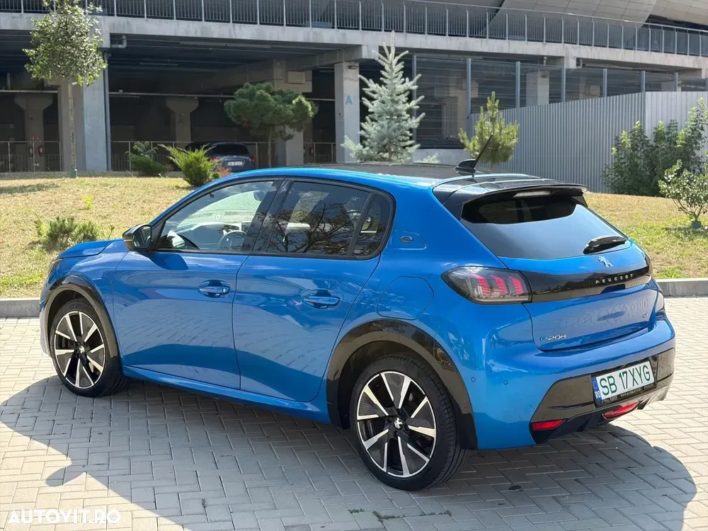 Peugeot 208 II e-208 GT Pack — imagine 4