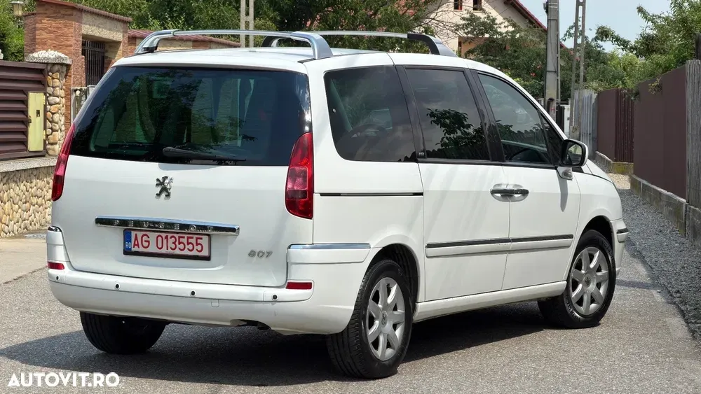 Peugeot 807 HDi 135 Allure — imagine 3