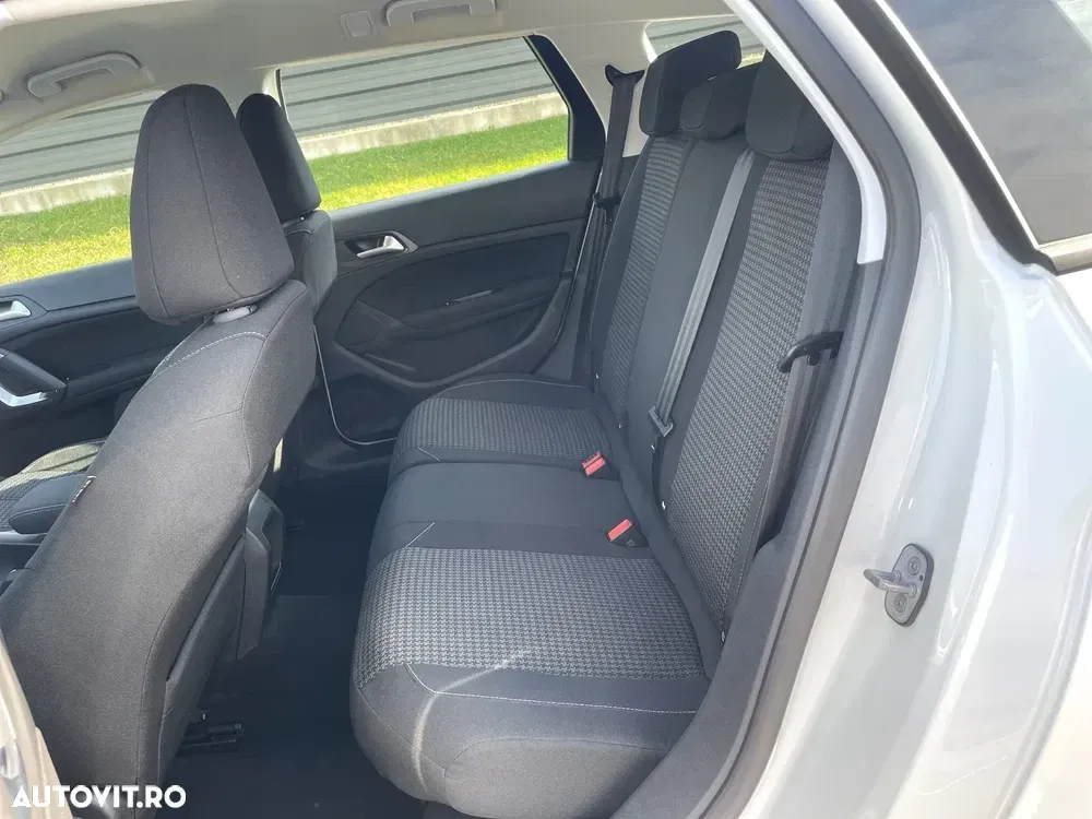 Peugeot 308 II — imagine 5
