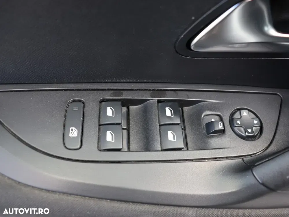 Peugeot 2008 II 1.5 BlueHDI FAP Active — imagine 6