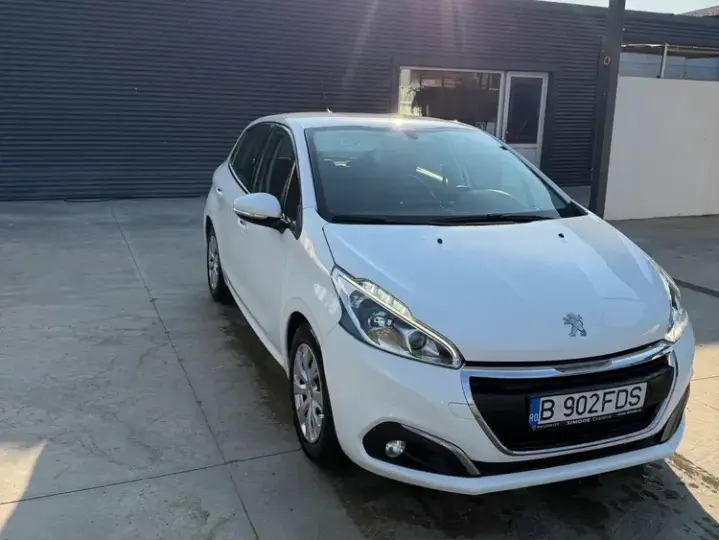 Peugeot 208 II 1.5 BlueHDi STT Active