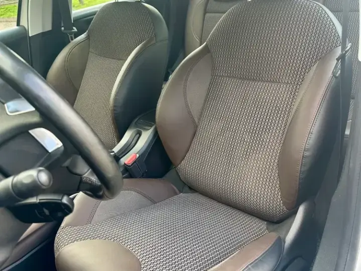 Peugeot 2008 I