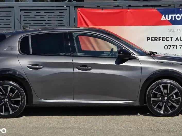 Peugeot 208 PureTech 130 EAT8 GT