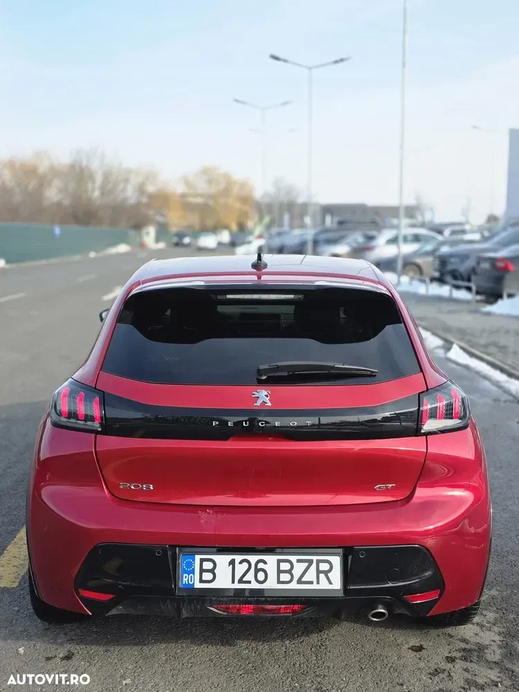 Peugeot 208 II 1.2 L PureTech STT EAT8 GT Line — imagine 4