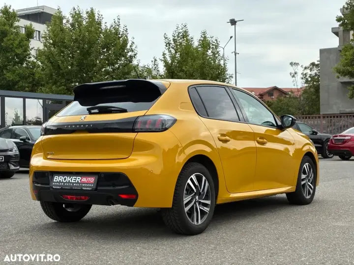 Peugeot 208 II 1.2 L PureTech STT EAT8 Allure Pack