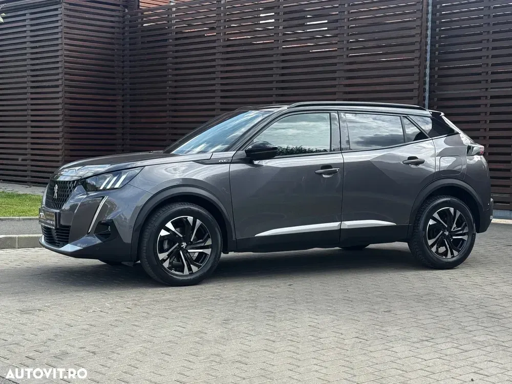 Peugeot 2008 II PureTech 130 EAT8 GT — imagine 4